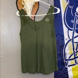 Summer top! Medium tank. Can dress it up or down.